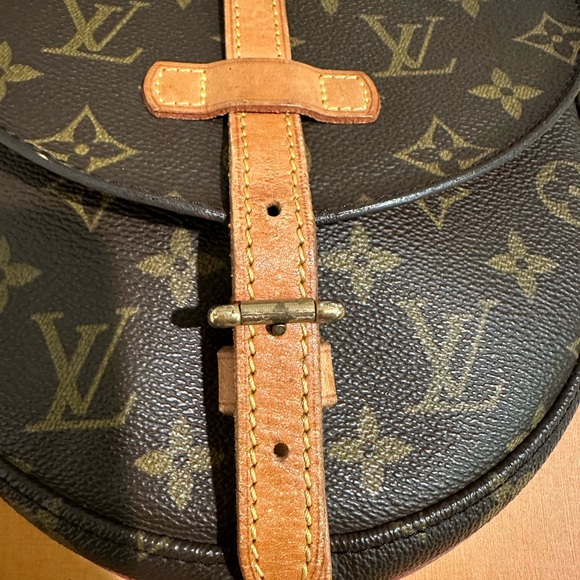 Louis Vuitton Chantilly pm crossbody Authentic
Vintage - Picture 2 of 9